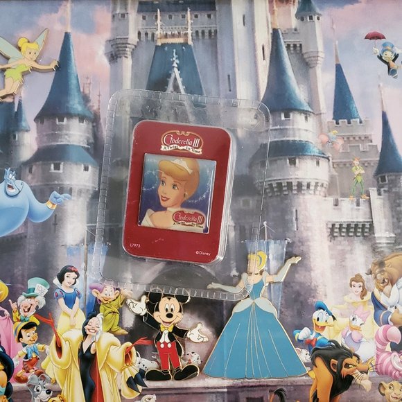 Disney Cinderella 3 Collectors Blinking Pin - Picture 1 of 5